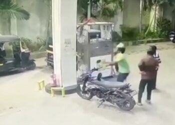 CNG Nozzle Accident Bajaj Freedom 125