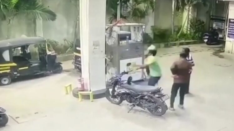 Cng Nozzle Accident Bajaj Freedom 125