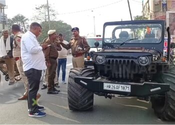 Mahindra Bolero Converted to Open Jeep, Police Fines Rs 23,000