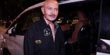 Rakesh Roshan Buys Toyota Vellfire