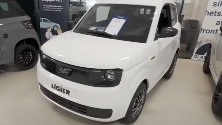 Liger Mini Ev Front Three Quarters