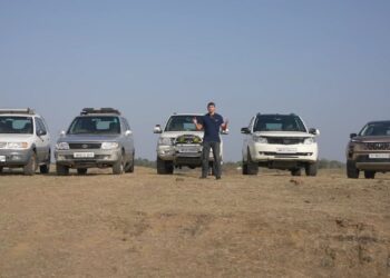 All Generations of Tata Safari