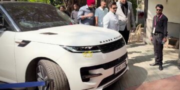 Aparshakti Khurana Buys Range Rover