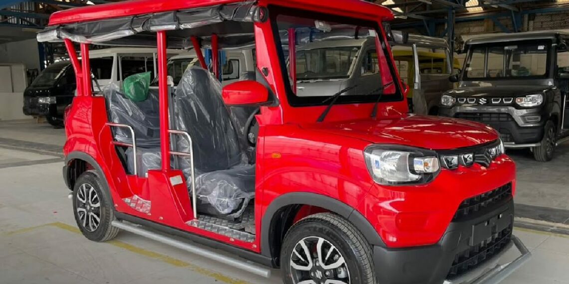 Maruti S presso Golf Cart