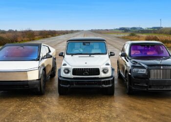 Tesla Cybertruck v Rolls Royce Cullinan v Mercedes AMG G63 Drag Race