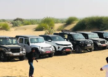 Toyota Legender v Mahindra Thar Roxx v Thar 3-door v Scorpio Off-Roading on Sand Dunes