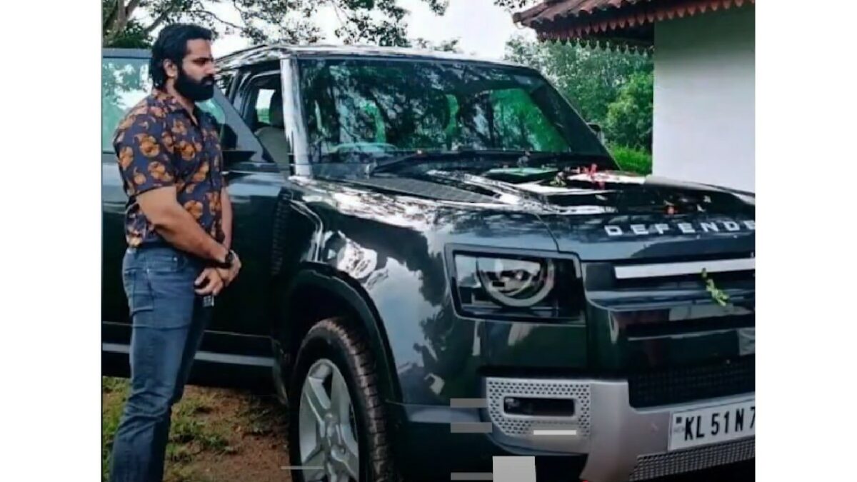 Unni Mukundan with His Land Rover Defender