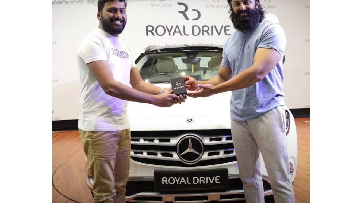 Unni Mukundan with His Mercedes benz Gla 200d