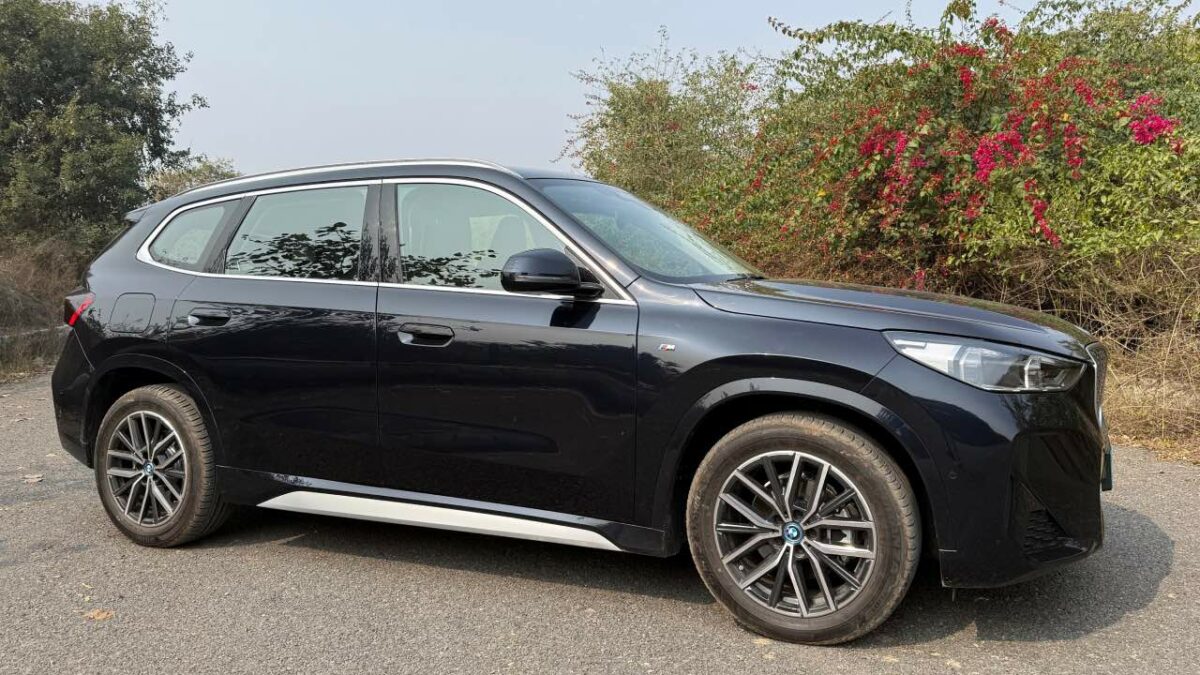 Bmw Ix1 Lwb Test Drive Review Images Side Profile