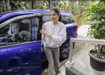 Shanaya Kapoor Buys Mahindra XUV700